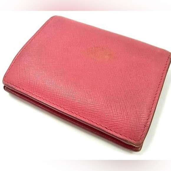 💥 SALE! 💥 Prada Saffiano Leather Bi-fold Wallet - Picture 2 of 6